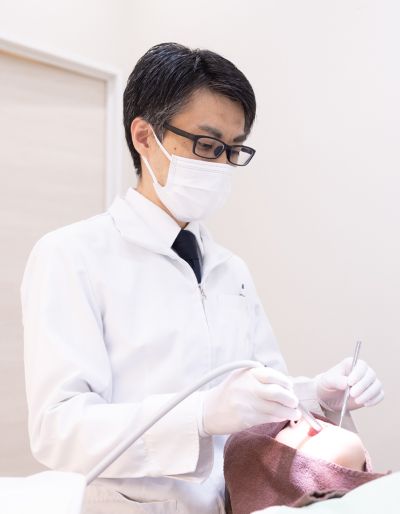 S&Aデンタルクリニック院長の仲村倫希医師