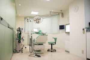 インプラント専用手術室